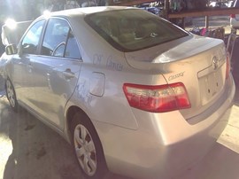 2009 TOYOTA CAMRY, SILVER, LE MODEL, 2.4L, AT.  Z26311